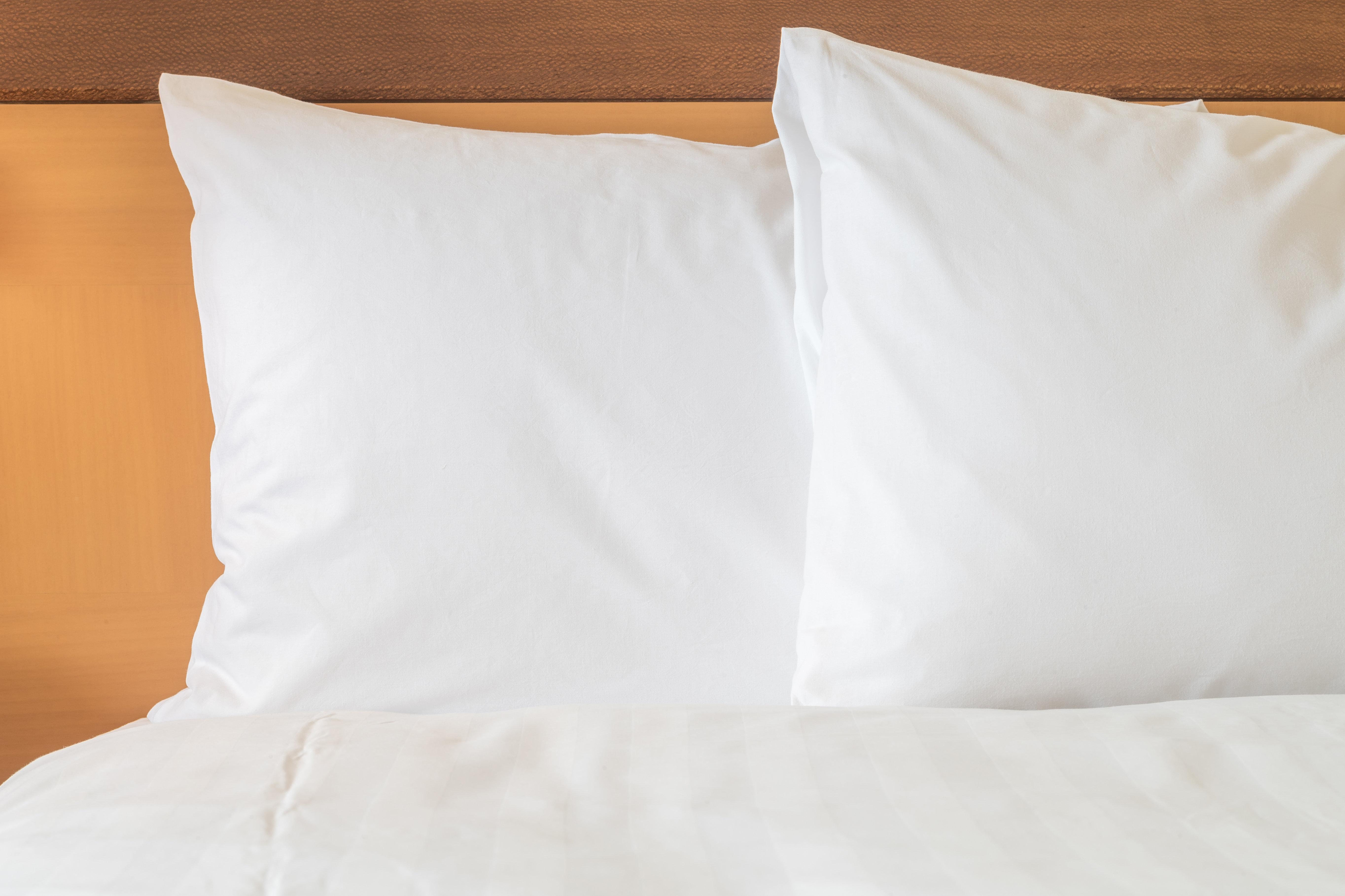 Holiday Inn Express Pratt By Ihg Eksteriør billede